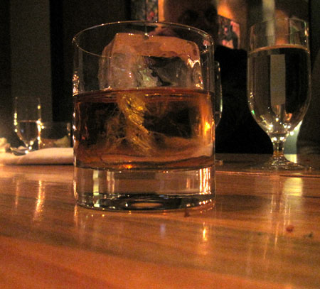 w_bourbon_on_rock_i w_bourbon_on_rock_i